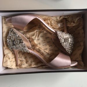 Badgley Mischka Sandie Pump